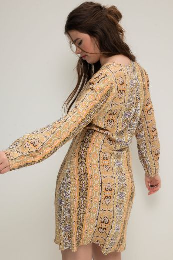 Plus size veliki brojevi Haljina dugih rukava kraćeg kroja za punije