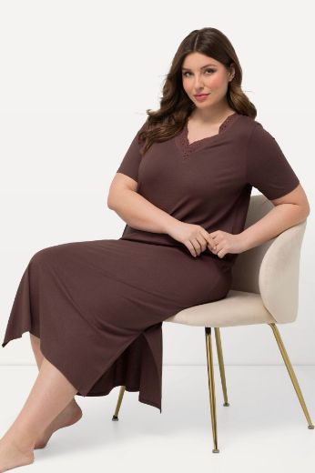 Plus size veliki brojevi Spavaćica s dodatkom ukrasne čipke na ovratniku za punije