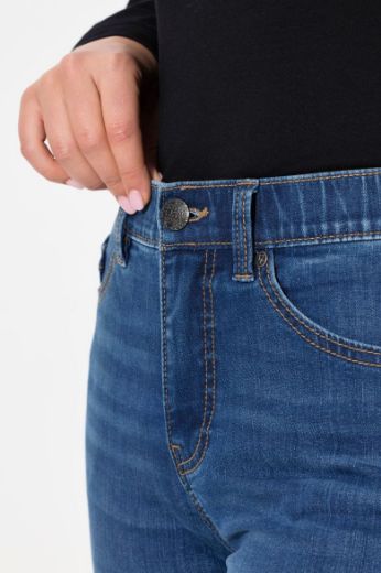 Plus size veliki brojevi Traperice uži kroj za punije