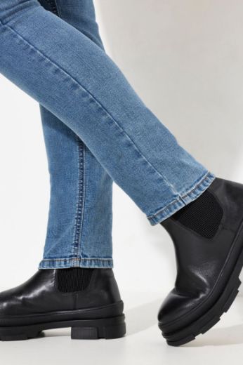 Plus size veliki brojevi Traperice uži kroj za punije
