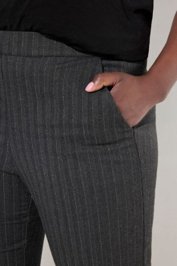 Plus size veliki brojevi Hlače s metalnim nitima za punije