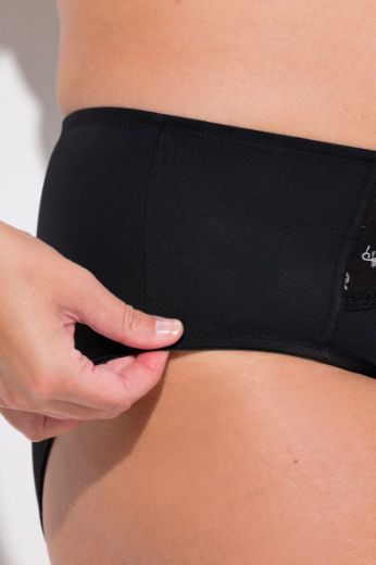 Plus size veliki brojevi Gaćice midi s ukrasnim vezom za punije