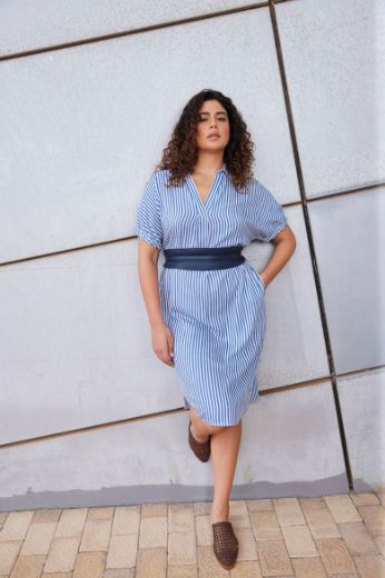 Plus size veliki brojevi Haljina na pruge V ovratnika za punije