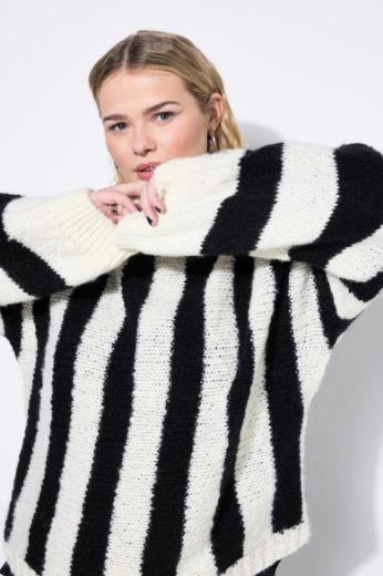 Plus size veliki brojevi Pulover šireg kroja na pruge za punije