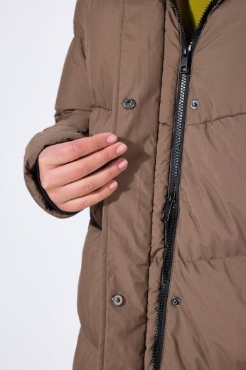 Plus size veliki brojevi Jakna prošivena dužeg kroja za punije