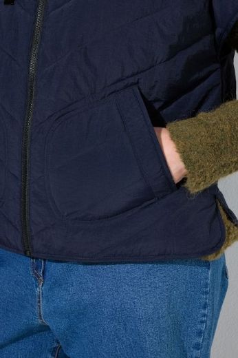 Plus size veliki brojevi Prsluk prošiven šireg kroja s kapuljačom za punije
