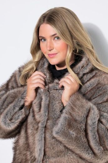 Plus size veliki brojevi Jakna od umjetnog krzna kraćeg kroja za punije